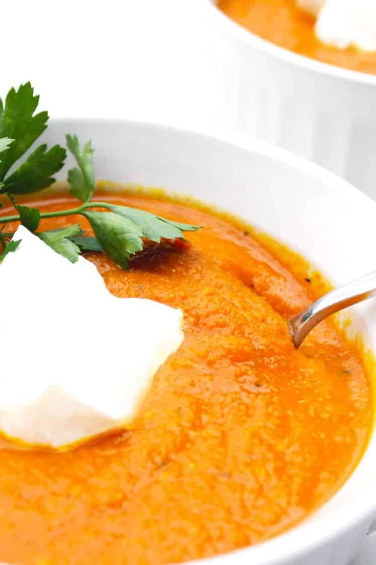 low-fodmap-anti-bloat-anti-inflammatory-healing-carrot-turmeric-ginger-soup