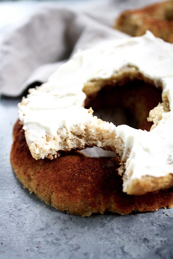 Low-Carb-Cinnamon-Sugar-Bagels