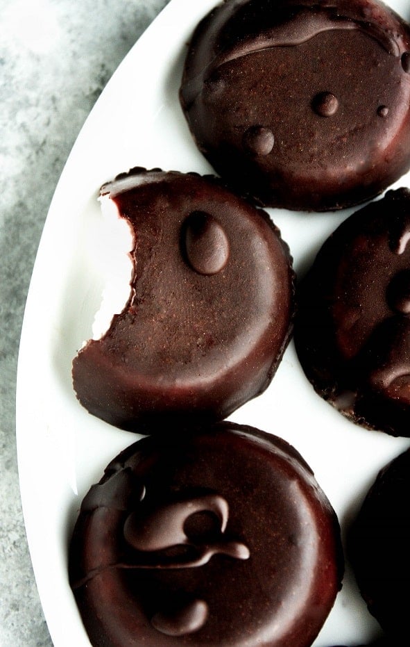 Dark-Chocolate-Peppermint-Patty-Fat-Bombs8