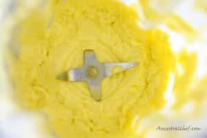 Simple Paleo Mayo in a blender