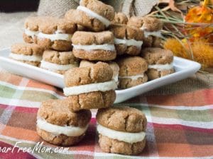 a stack of snickerdoodle creme cookies