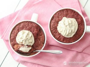 Low-Carb Red Velvet Mug Cake