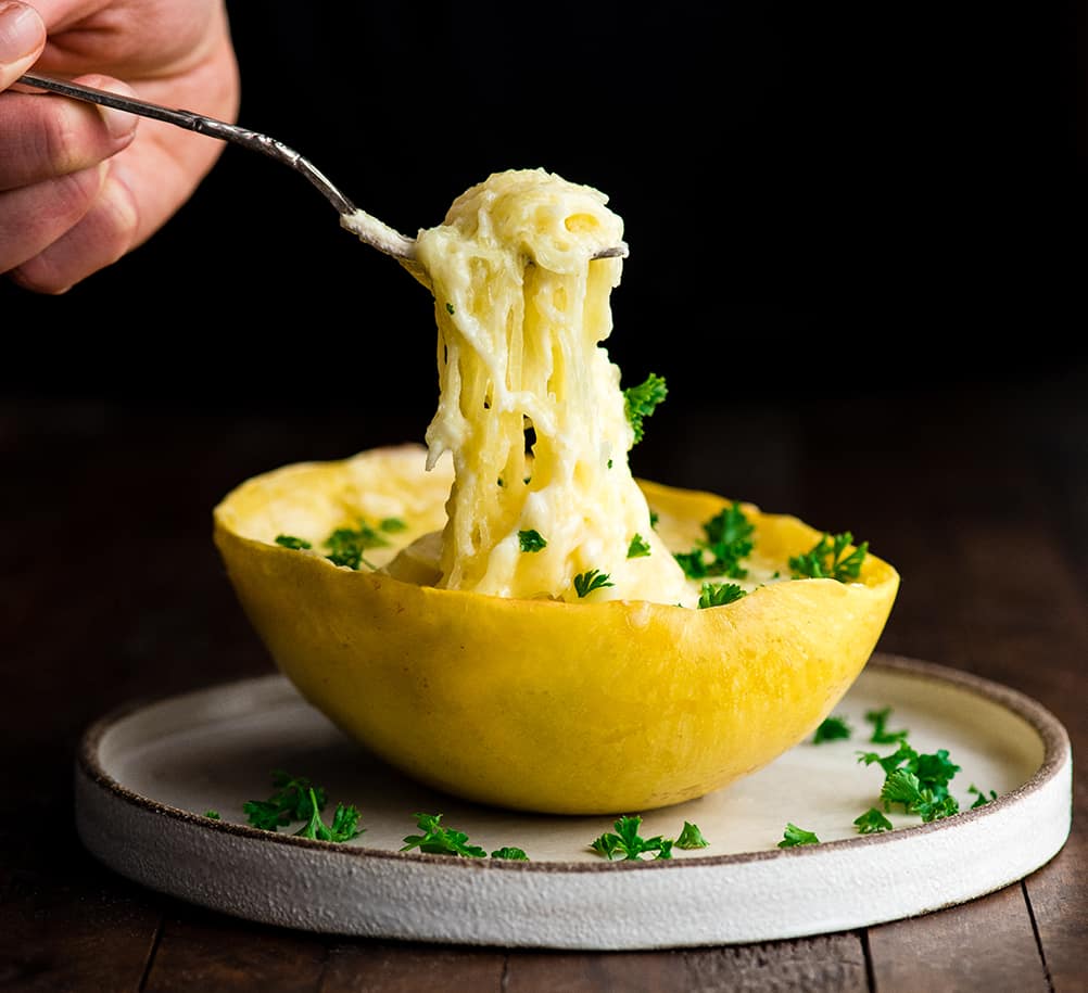 fork twirling noodles from spaghetti squash mac and cheese