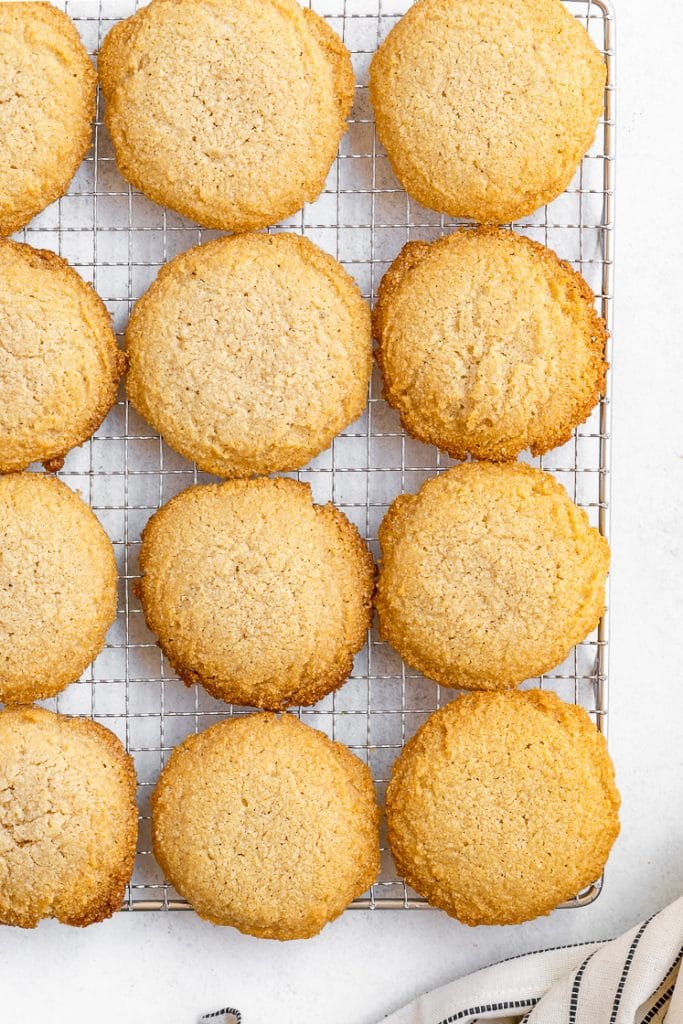 low carb cookies lined in rows on a cooling rack