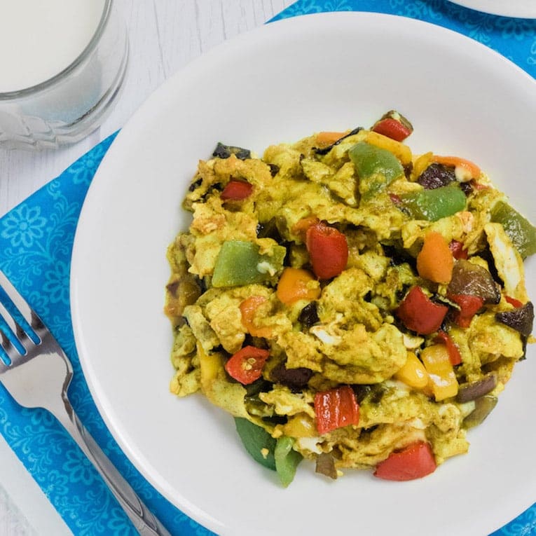 veggie-scrambled-eggs-on-a-plate