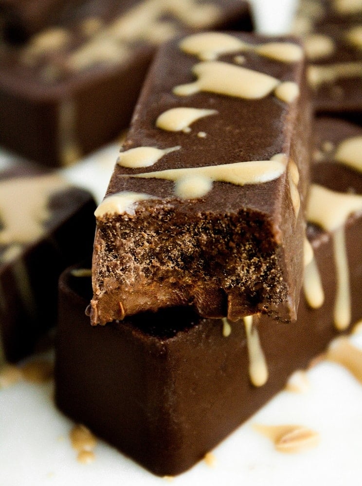 chocolate-bar-fat-bombs-with-drizzle