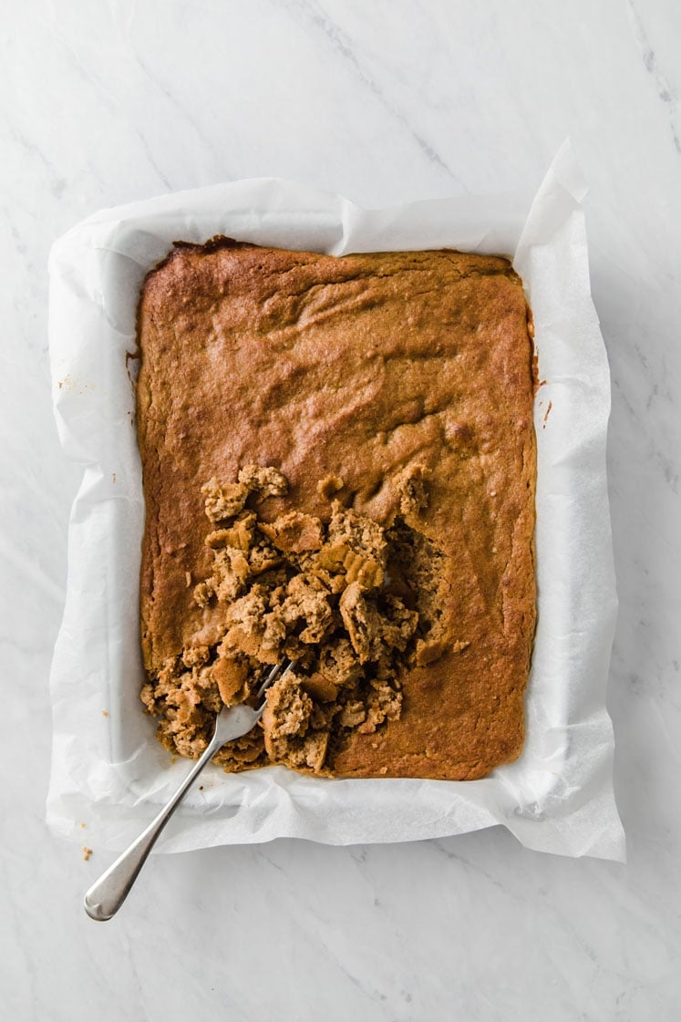 pumpkin pie cake fresh out of the oven