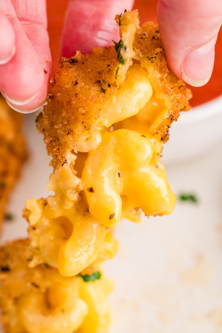 Fried Mac and Cheese Bites